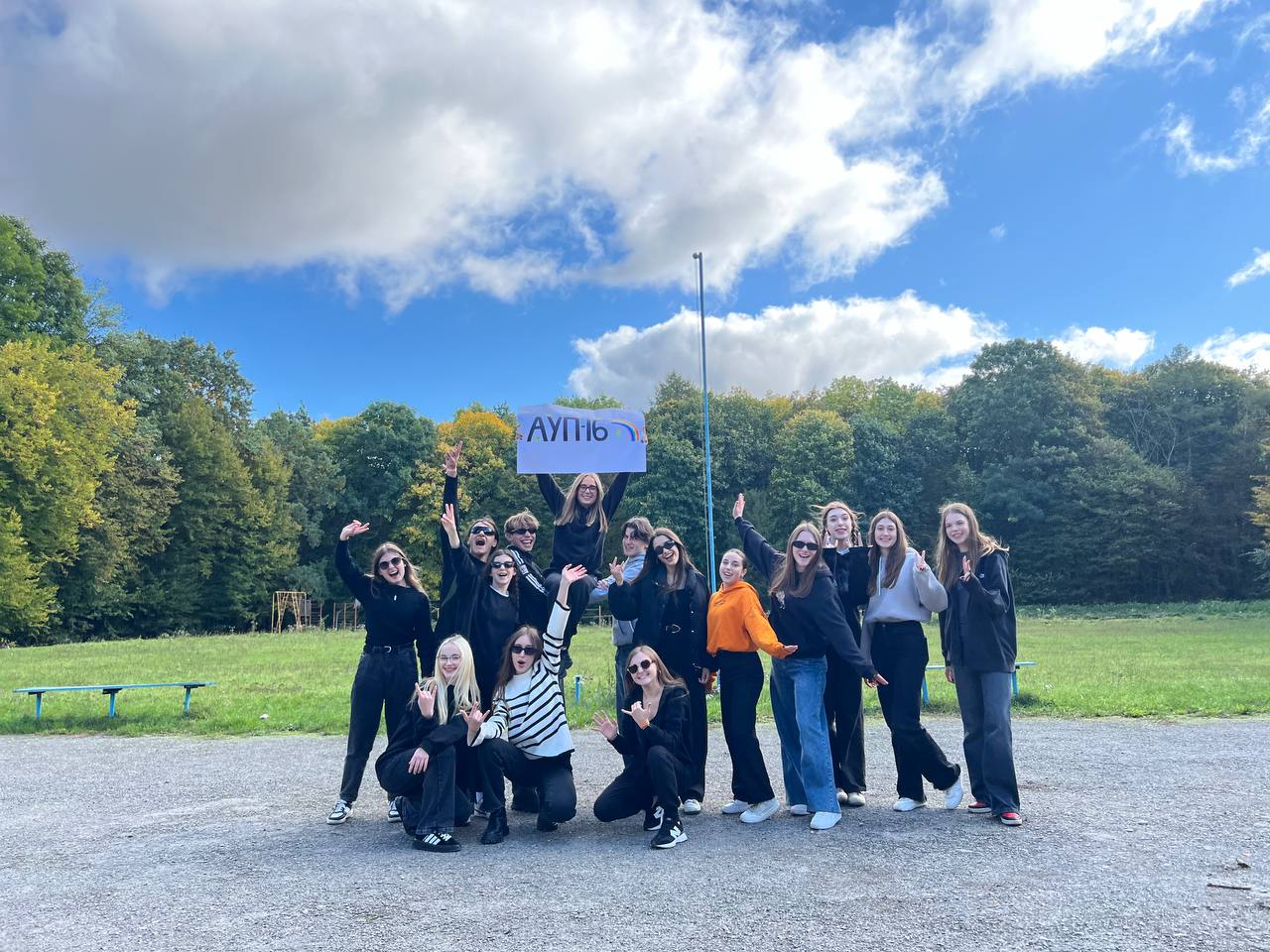 Креативність і командний дух – ключові складові посвяти першокурсників факультету іноземних мов